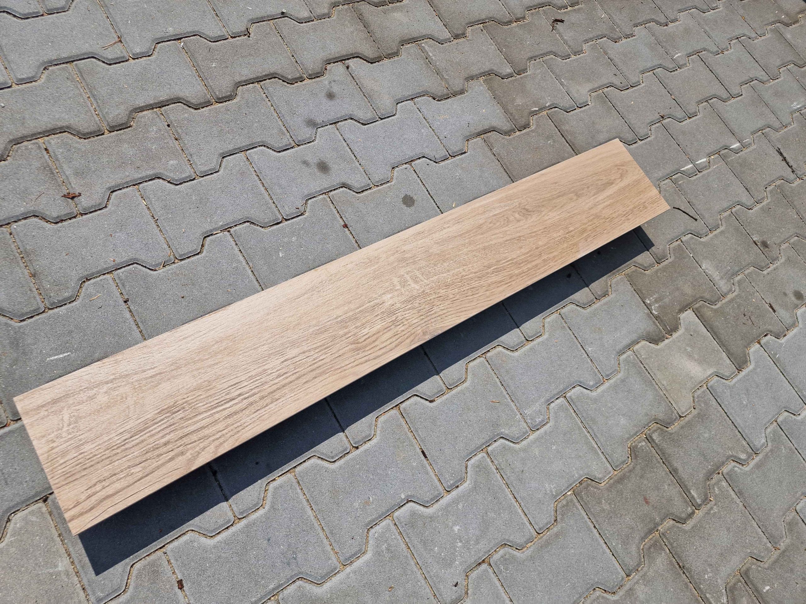 Tamarac mist 20x120 (3)