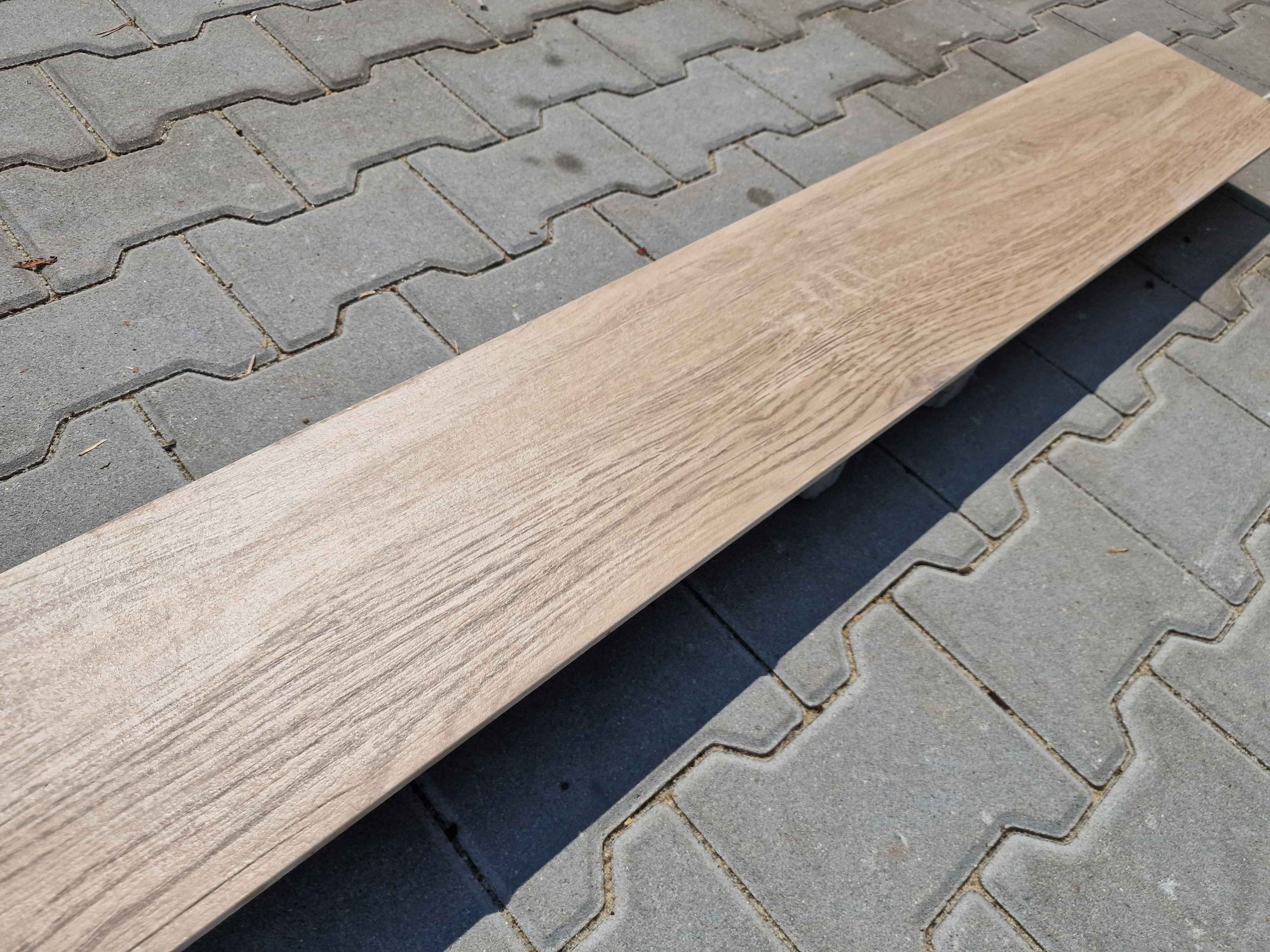 Tamarac mist 20x120 (7)