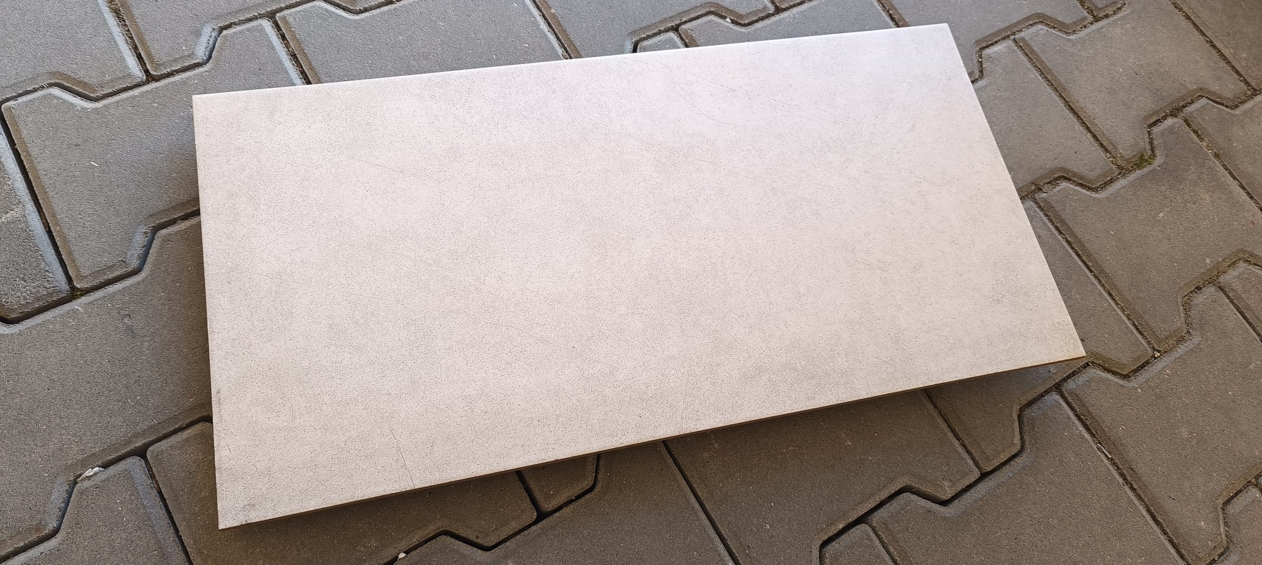Qubus-Soft-Grey-30x60-Gat-3