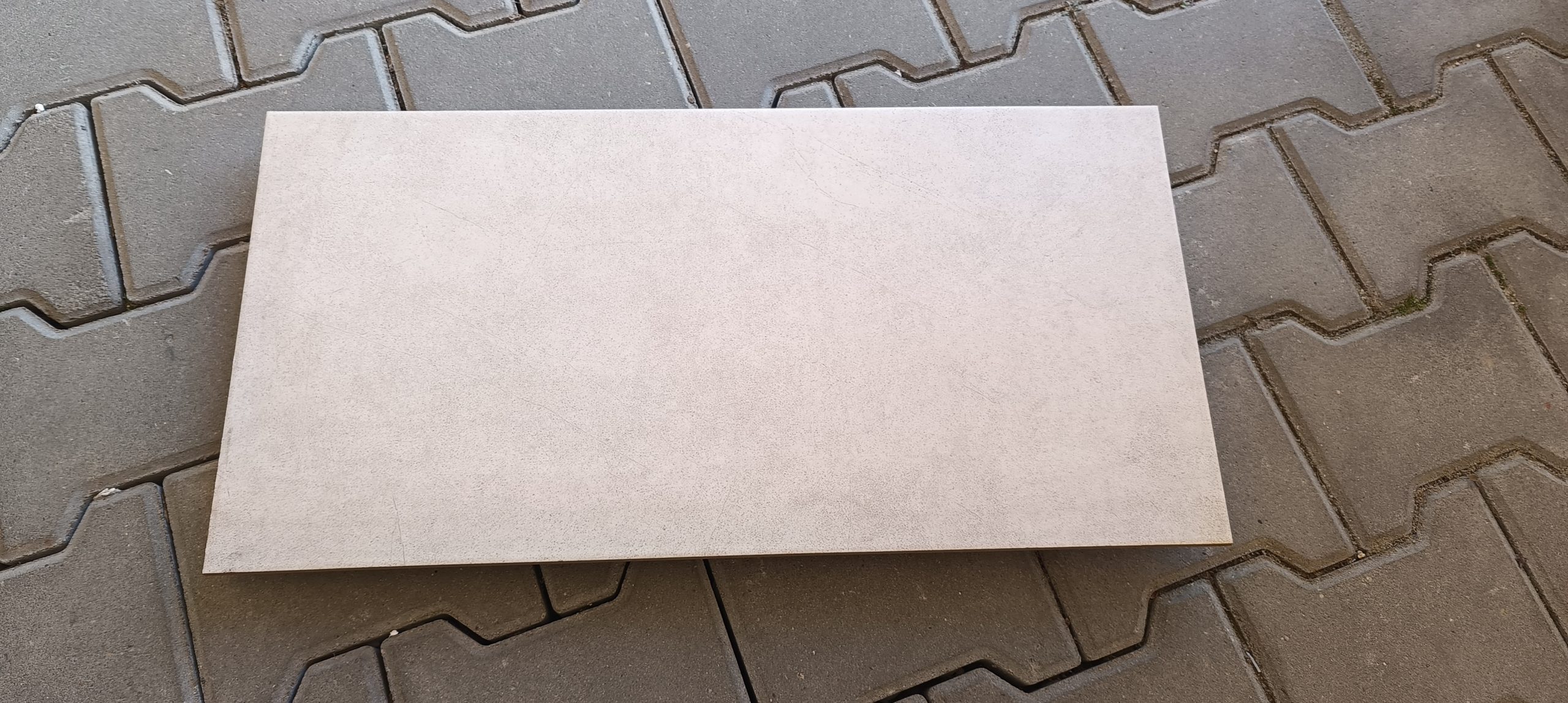 Qubus-Soft-Grey-30x60-Gat-4